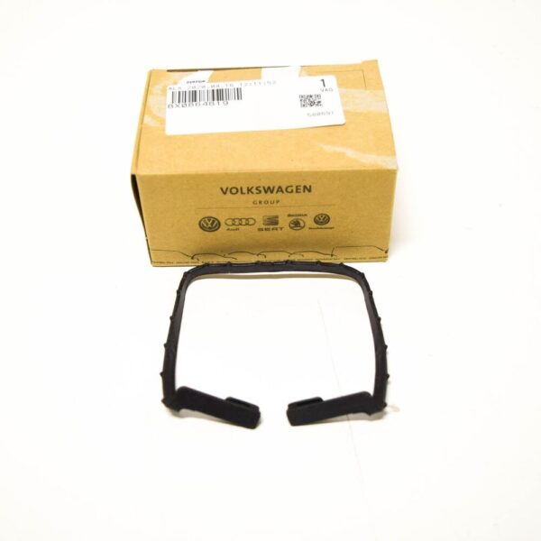 8X0864819 - AUDI A1 8X ARMREST SEAL 8X0864819 NEW GENUINE