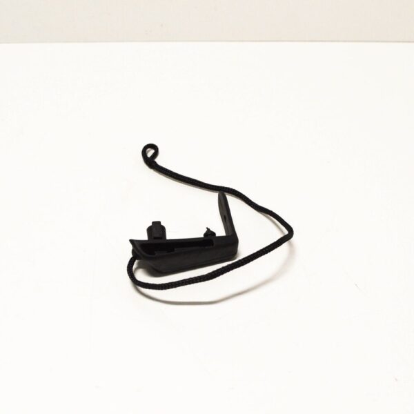 8X0867668 - AUDI A1 MK1 PARCEL SHELF RIGHT STRING 8X0867668 NEW GENUINE