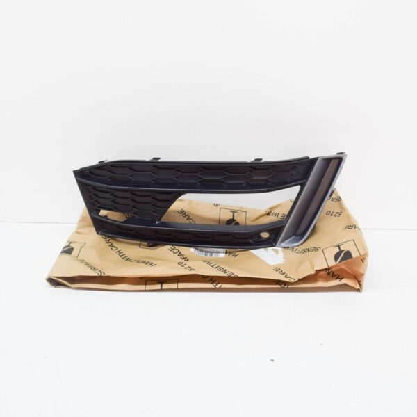 8XA807648A1RR - AUDI A1 8X Front Bumper Right Fog Light Grill 8XA807648A1RR NEW GENUINE