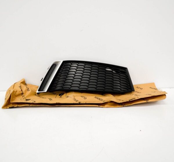 8XA807648AP6 - Audi A1 8X S1 Front Bumper Right Grille 8XA807648AP6 NEW GENUINE