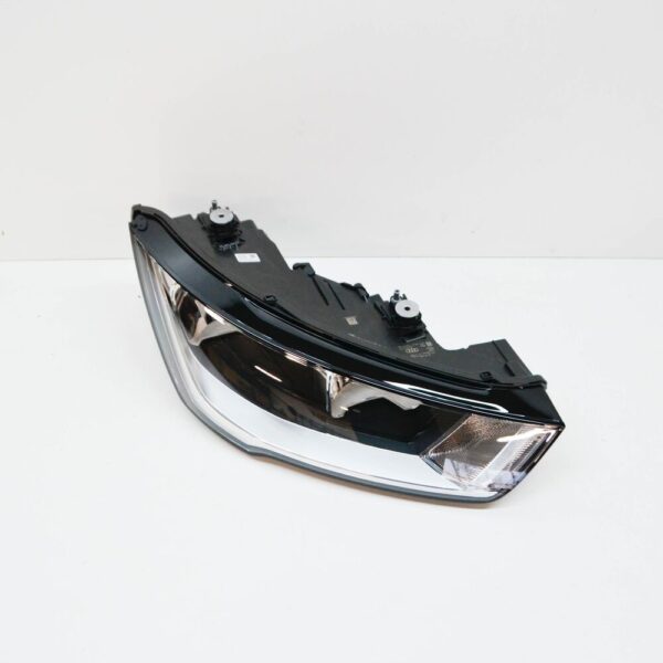 8XA941004A - NEW AUDI A1 8X FRONT RIGHT HEADLIGHT RHD 8XA941004A ORIGINAL