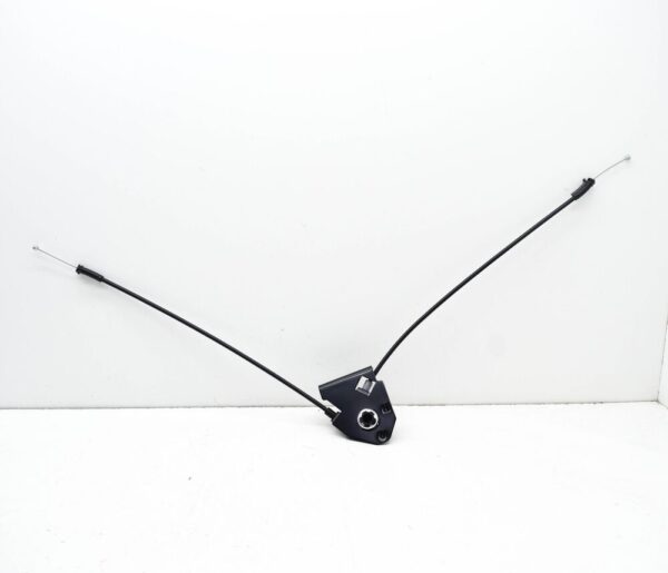 8Y0823529 - NEW AUDI A3 LIMOUSINE 8Y FRONT BONNET LOCK RELEASE CABLE 8Y0823529 ORIGINAL