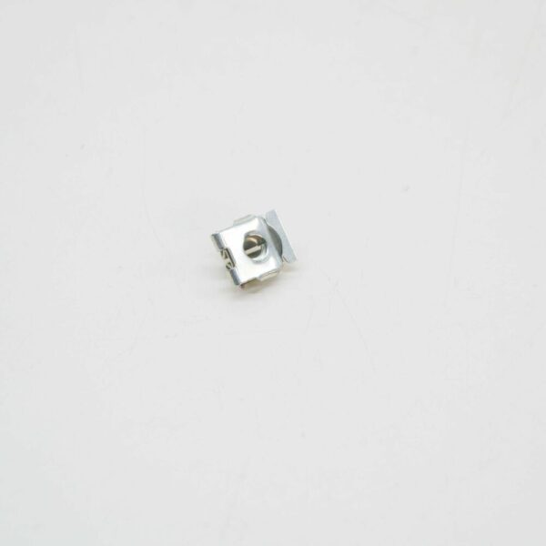 WHT000748 - NEW AUDI A4 AVANT B8 ANTENNA AMPLIFIER MOUNTING SPREADNUT WHT000748