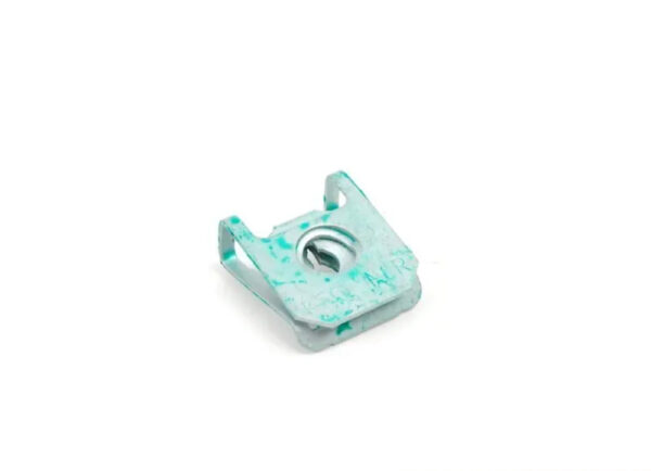 07147330004 - NEW BMW I3 I01 SELF STRIKING CLIP NUT 7330004 07147330004 GENUINE