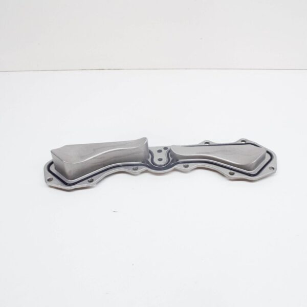 11148483799 - NEW BMW X5 E70 REAR COOLANT PASSAGE COVER 11148483799 8483799 ORIGINAL