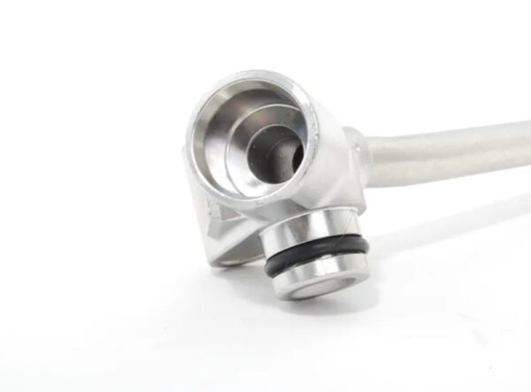 11427562798 - NEW BMW 1 CONVERTIBLE E88 OIL FEED LINE 7562798 11427562798 ORIGINAL