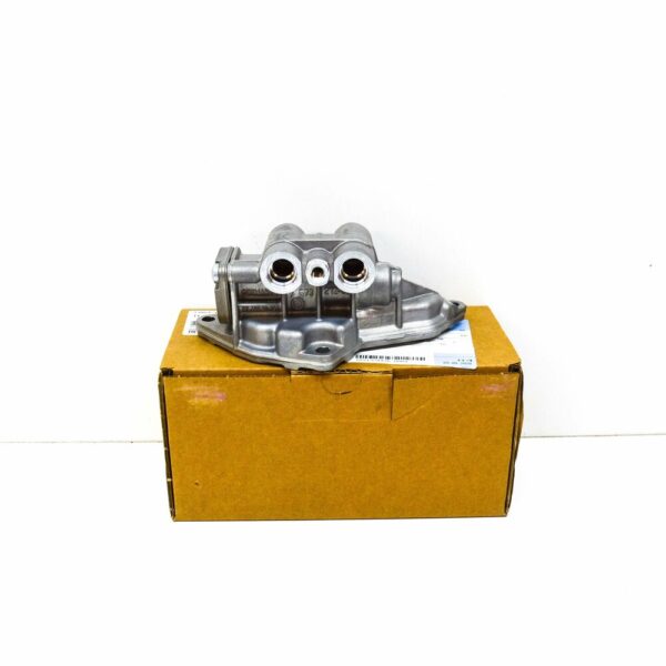 11427573212 - NEW BMW 1 COUPE E82 COOLANT ENGINE THERMOSTAT 11427573212 7573212