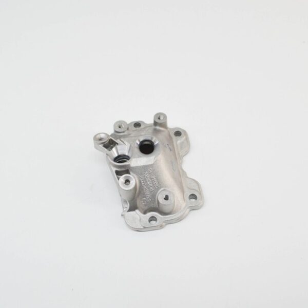 11427589101 - NEW BMW E70 E71 F06 F06N TURBOCHARGER OIL BACK COVER 7589101 11427589101