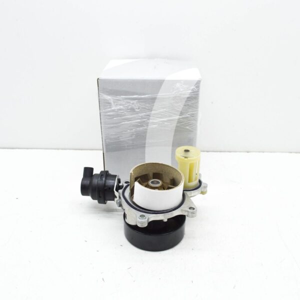 11518472103 - NEW BMW 1 F40 WATER COOLANT PUMP 11518472103 8472103 ORIGINAL