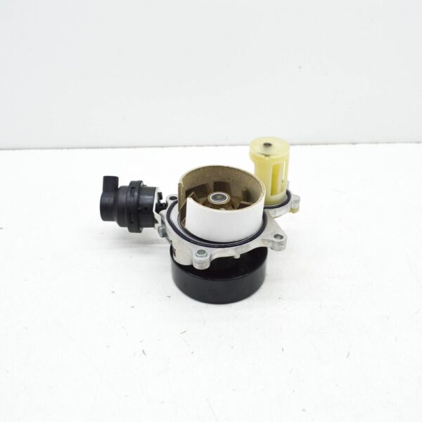 11518472103 - NEW BMW 1 F40 WATER COOLANT PUMP 11518472103 8472103 ORIGINAL