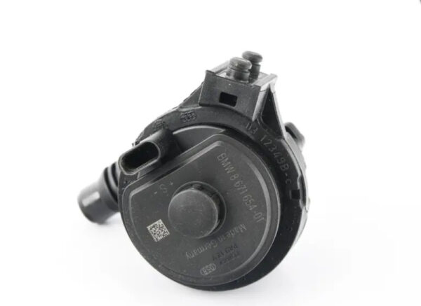 11518671654 - NEW BMW 3 F30, F80 AUXILIARY WATER PUMP 11518671654 8671654 ORIGINAL