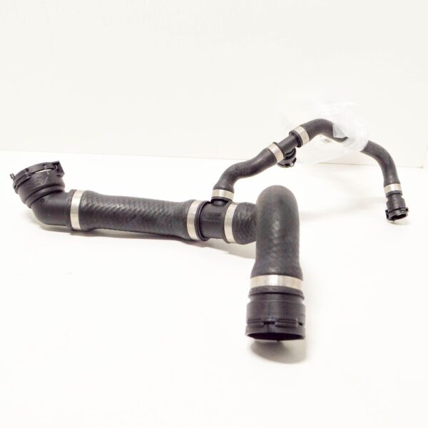 11531711877 - NEW BMW 7 E38 RADIATOR WATER UPPER PIPE HOSE 740I PETROL 4.4 1711877 ORIGINAL