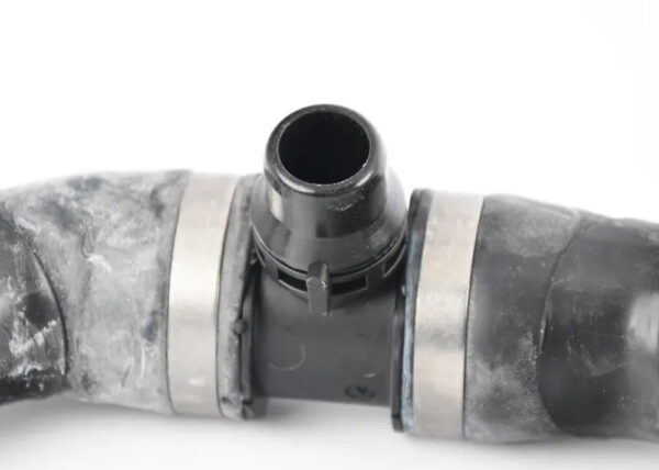 11538645480 - NEW BMW X1 E84 COOLING SYSTEM WATER HOSE 8645480 11538645480 ORIGINAL