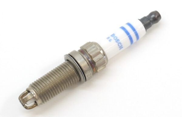 12120037244 - NEW BMW 7 F01 SPARK PLUG 12120037244 0037244 3 0 PETRO 240KW ORIGINAL