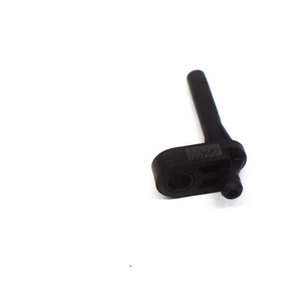 13527797909 - BMW 1 E81 oil injection nozzle 13527797909 new