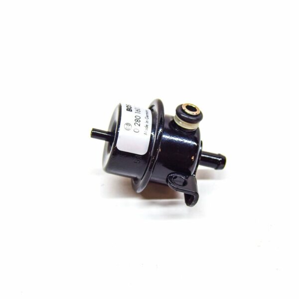 13531711541 - NEW BMW 7 E32 FUEL PRESSURE REGULATOR 13531711541 1711541 ORIGINAL