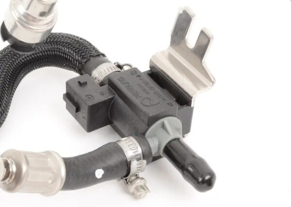 13537556233 - NEW BMW 7 E65 FUEL LINE 13537556233 7556233