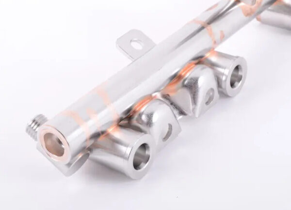 13537592426 - NEW BMW 1 F21 F20 FUEL RAIL INJECTOR PIPE 13537592426 7592426 ORIGINAL