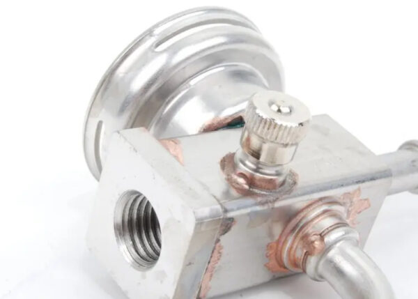 13537830368 - NEW BMW 3 E46 FUEL PRESSURE REGULATOR HOUSING 13537830368 7830368 ORIGINAL