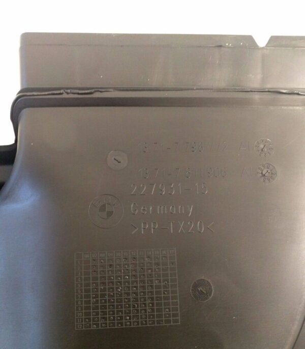 13717811906 - NEW BMW X1 3 SERIES 16D 18D 20D LCI AIR INTAKE HOOD 7811906 ORIGINAL