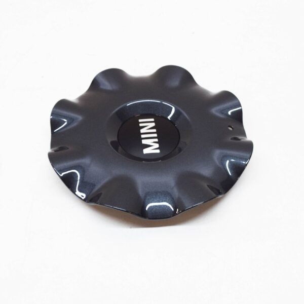 36109813648 - Mini Countryman R60 wheel hub cap 1pc 36109813648 9813648 NEW GENUINE
