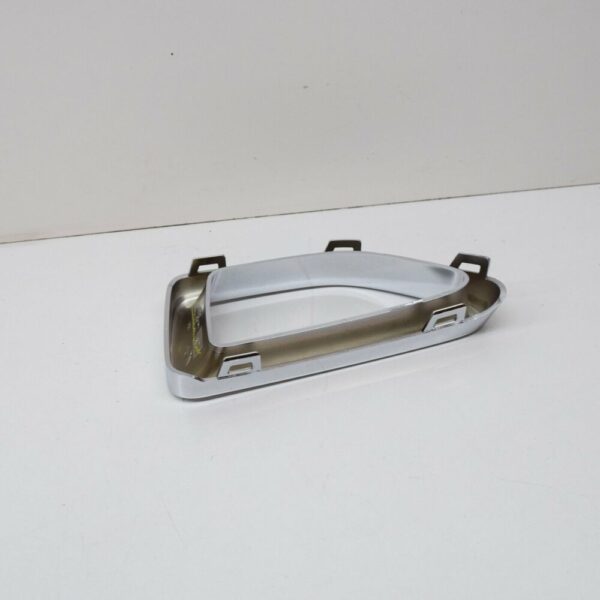 51117377812 - NEW MINI CLUBMAN F54 RIGHT AIR INTAKE FINISHER 51117377812 7377812 2017