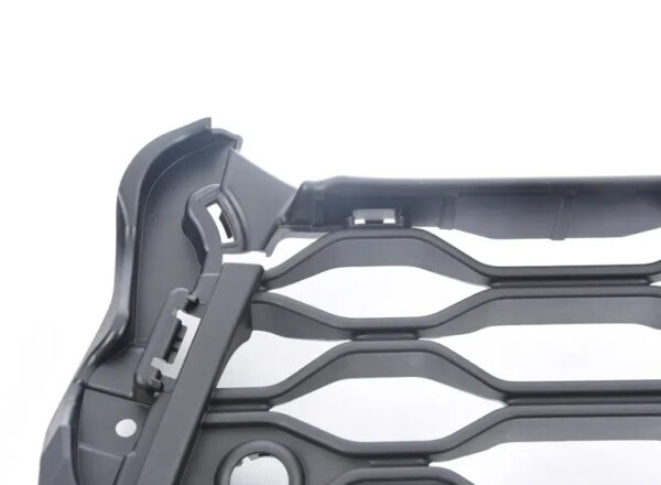 51117390548 - MINI COUNTRYMAN F60 FRONT BUMPER LOWER CENTER GRILL 51117390548 NEW GENUINE