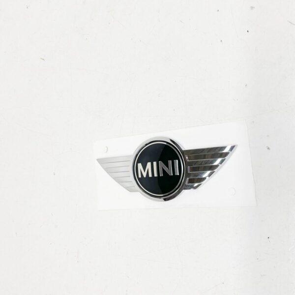 51142755602 - MINI R55 Clubman bonnet mini emblem badge logo 2755602 51142755602 NEW