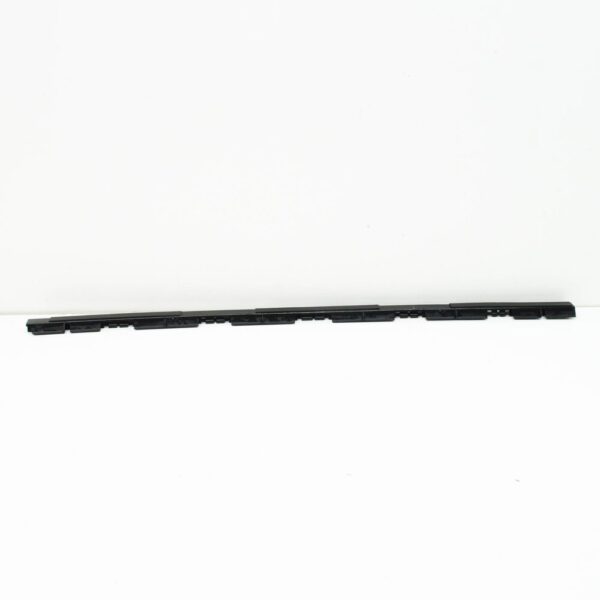 51377390176 - NEW MINI F60 RIGHT SIDE PANEL RETAIN STRIP TRIM 7390176 51377390176 ORIGINAL