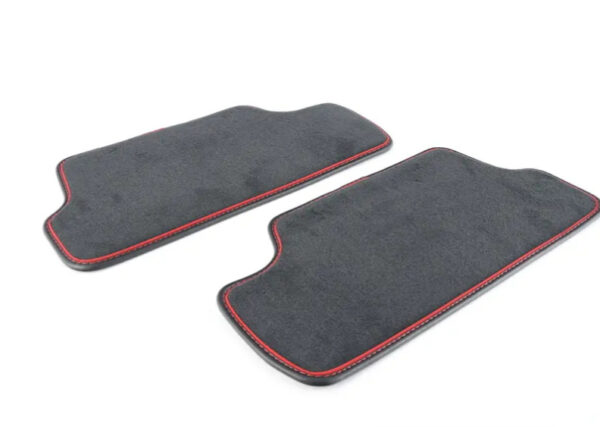 51472469129 - MINI CONVERTIBLE F57 REAR FLOOR MAT SET 2469129 51472469129 NEW GENUINE