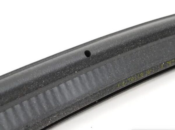 51762757822 - NEW MINI CLUBMAN R55 REAR STEP BARN DOOR SEAL WEATHERSTRIP 2757822 GENUINE