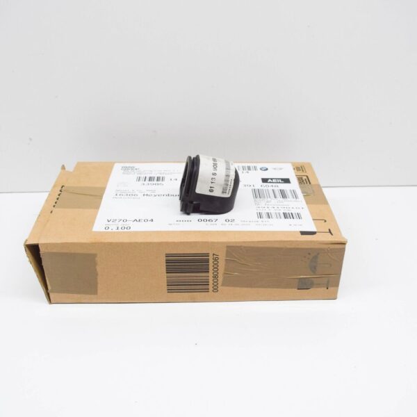 61136908696 - NEW MINI COOPER R50 BATTERY CABLE COVER CAP 6908696 61136908696 ORIGINAL