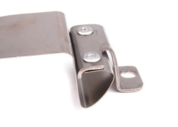 61216918718 - NEW MINI COOPER R50 BATTERY BOX CLAMP 61216918718 ORIGINAL