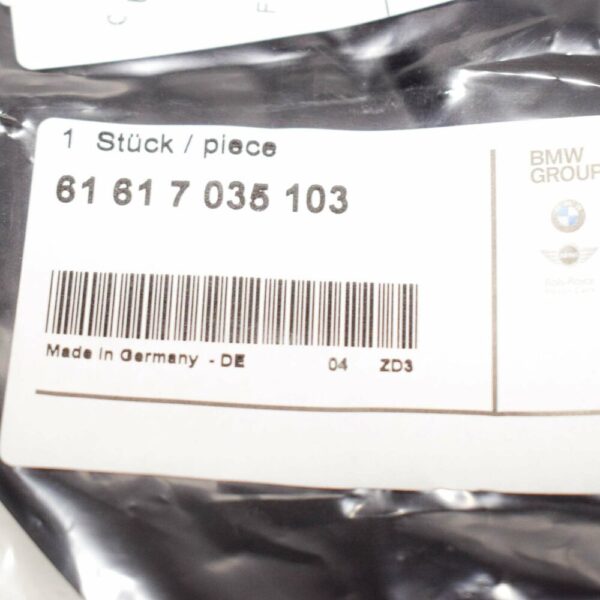 61617035103 - BMW 5 SERIES E60 FRONT WINDSCREEN RIGHT WIPER ARM CAP COVER