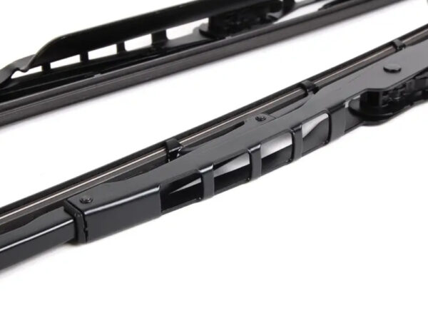 61619070581 - New Genuine BMW Z3 E36 12/1994-06/2002 Windscreen Wiper Blade Set 9070581 OEM