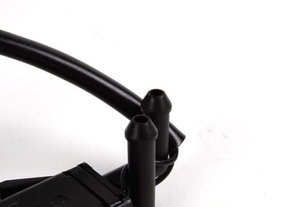 61661373429 - BMW E24 Genuine Heated Nozzle 61661373429