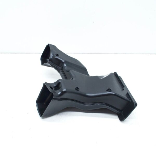 61667357246 - NEW BMW M5 F90 TOP LEFT WATER DRAIN CHANNEL 61667357246 ORIGINAL