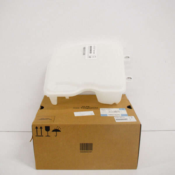 61667403903 - NEW BMW X1 F48 WINDSCREEN WASHER TANK 61667403903 7403903 2016 ORIGINAL