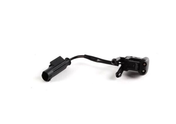61668361042 - BMW E39 Original Windshield Spray Nozzle 61668361042