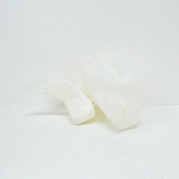 61671370777 - NEW BMW 3 E30 WATER WINDSCREEN WASHER FLUID CONTAINER 61671370777