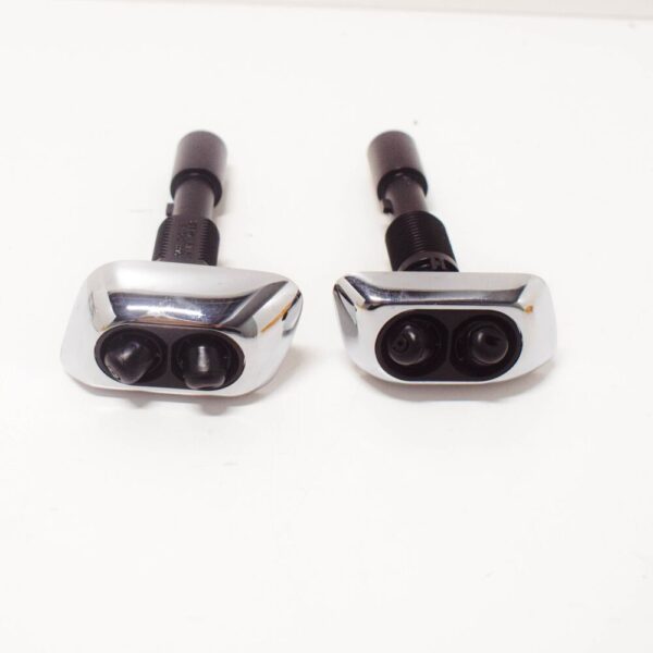 61678352895 - BMW 7 E38 headlights wash nozzles pair 61678352896 61678352895 new