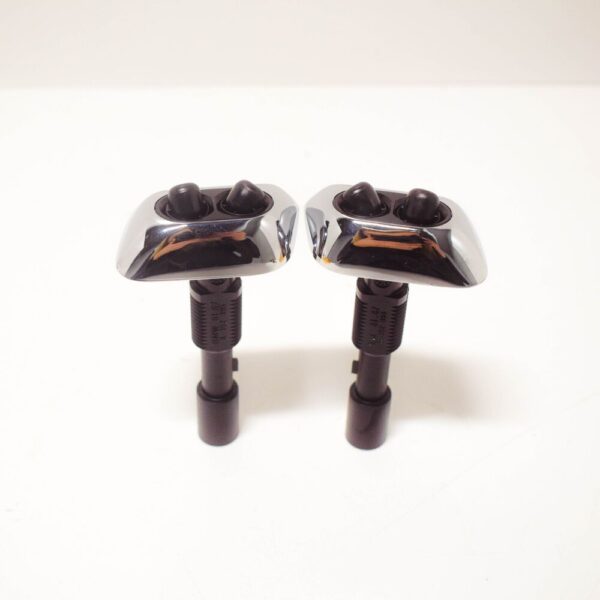 61678352895 - BMW 7 E38 headlights wash nozzles pair 61678352896 61678352895 new