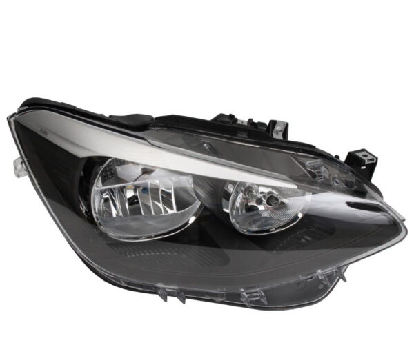 63117229672 - NEW BMW 1 F20 FRONT RIGHT HALOGEN HEADLIGHT 63117229672 OEM LHD