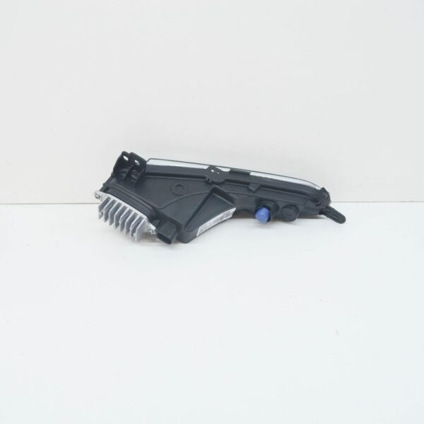 63117471838 - BMW i3 I01 Front Right Turn Indicator 63117471838 7471838 NEW GENUINE