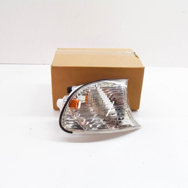 63126904308 - BMW 3 E46 Coupe Front Right Turn Signal Light 63126904308 New Genuine
