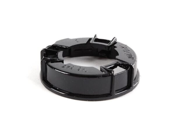 63126906781 - BMW E39 Genuine Xenon Bulb Ring/Hold 63126906781