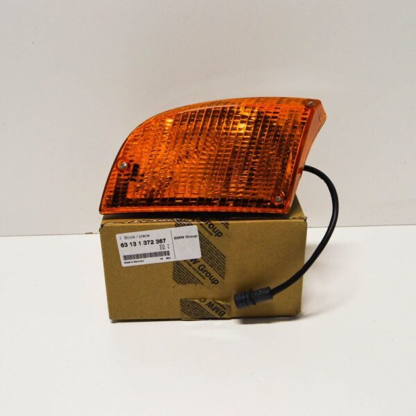 63131372367 - BMW 6 E24 indicator parking light front left 63131372367 NEW REAL