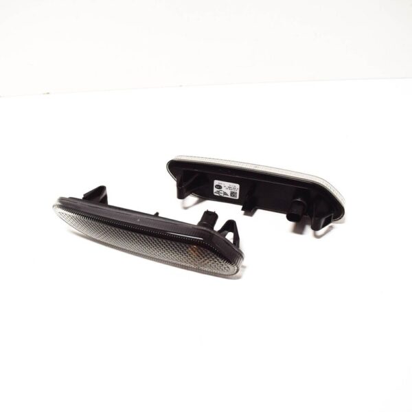 63132221503 - MINI COUNTRYMAN R60 Additional Side Marker Displays Set 2221503 NEW