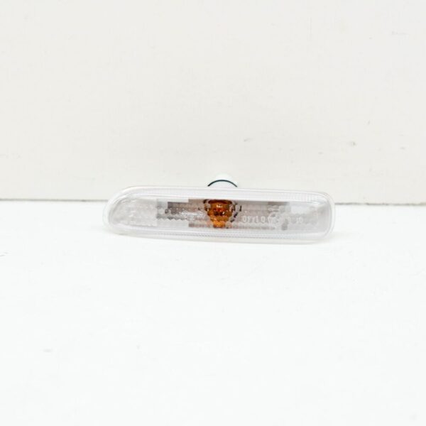63132228592 - NEW BMW 3 E46 FRONT RIGHT WHITE TURN INDICATOR LAMP 63132228592 2228592 ORIGINAL