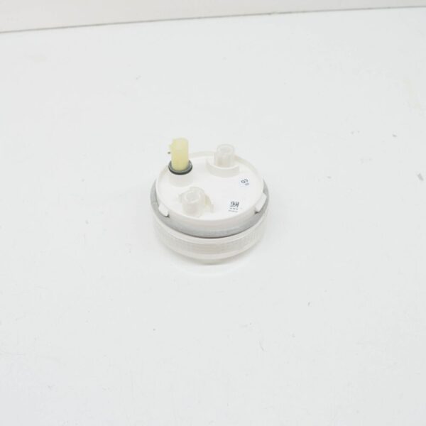 63137165734 - NEW BMW Z4 E86 RIGHT SIDE MARKER LIGHT INDICATOR 63137165734 7165734 ORIGINAL